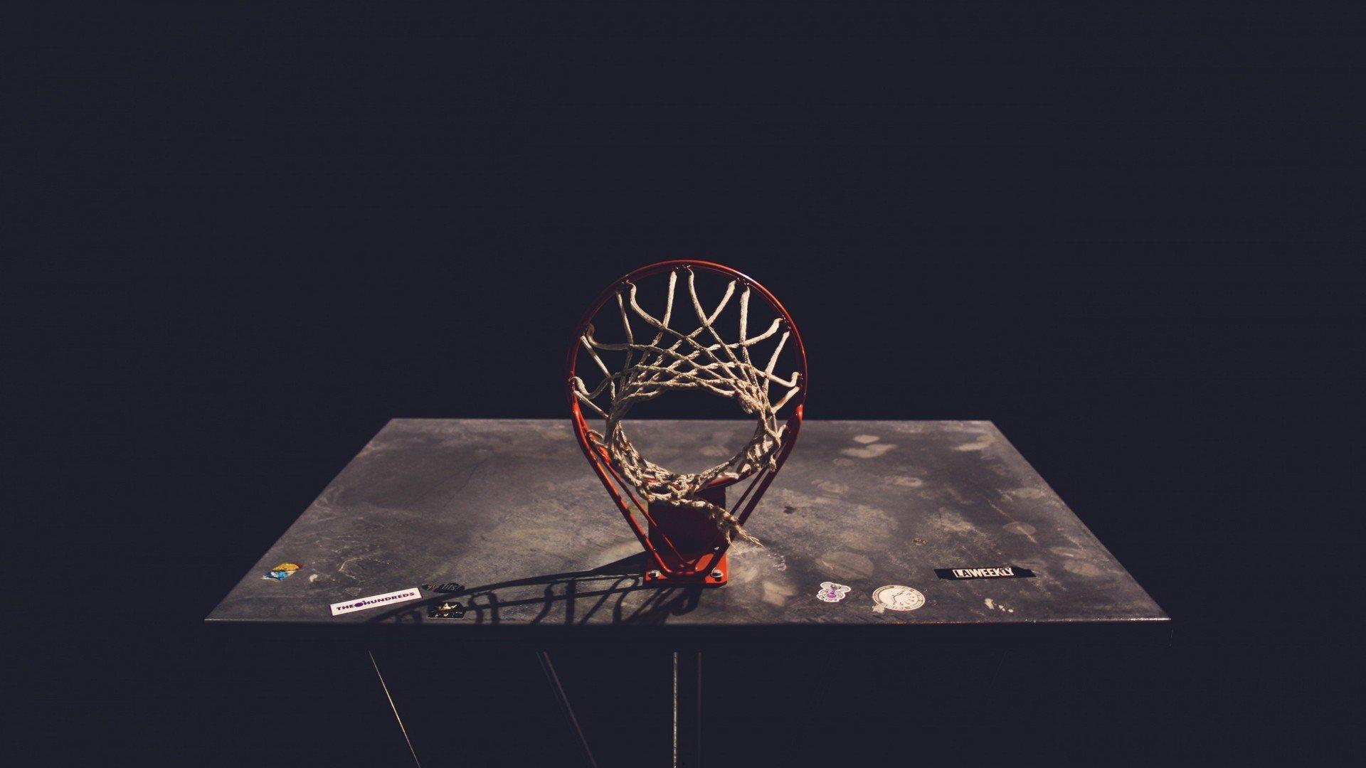 阿努诺比压哨三分点燃全场!尼克斯首节狂飙奠定胜局