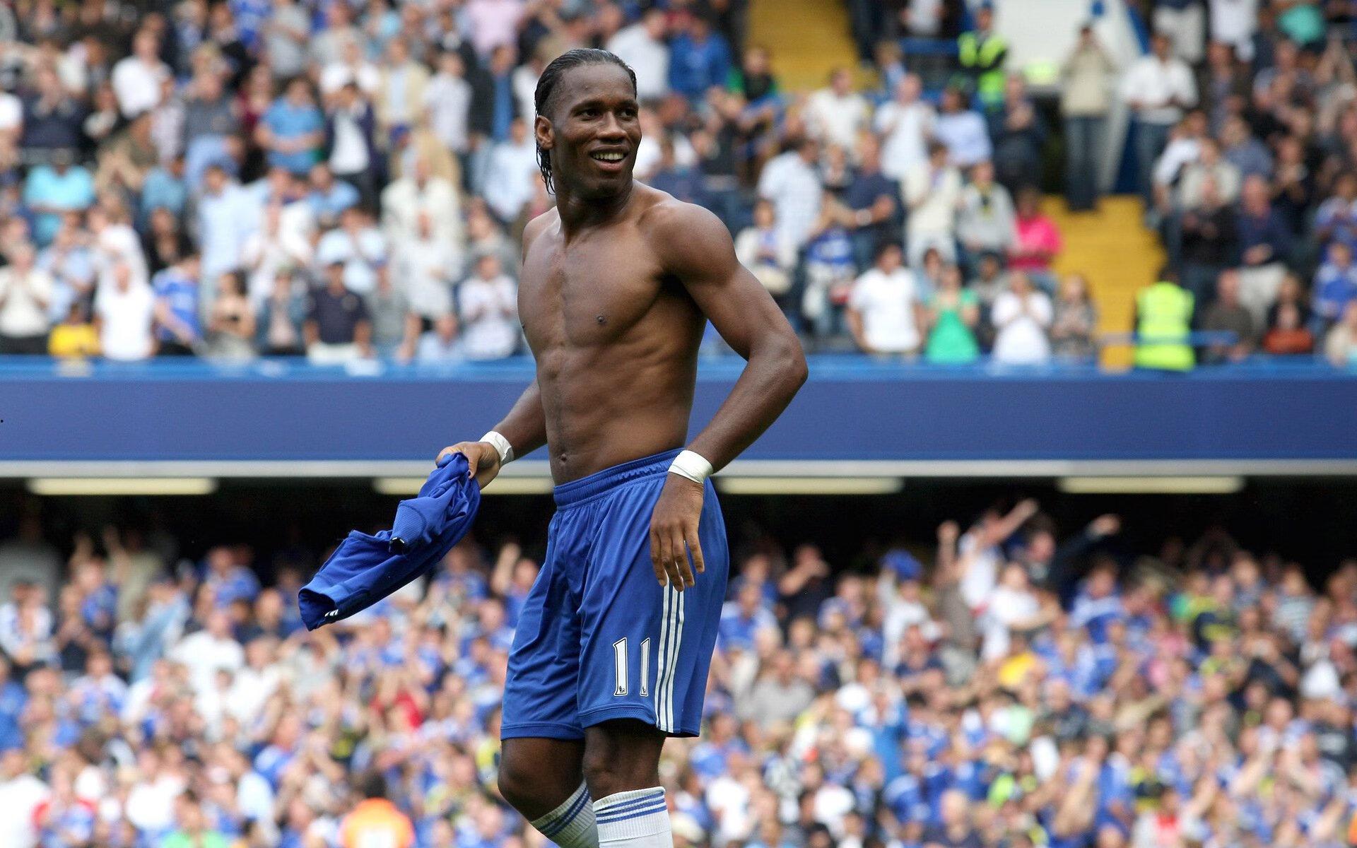 斯洛特盛赞球员挺身而出,关键时刻的英雄表现铸就团队辉煌