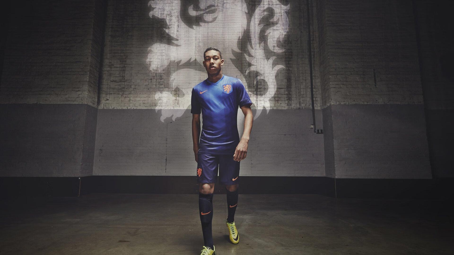 辣个男人回来了!周定洋领跑中超第八轮跑动榜,蓉城球员强势包揽前三彰显铁血本色